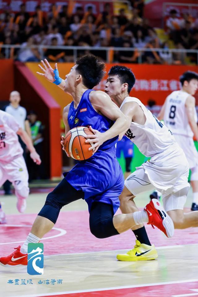 不仅吸引了, span